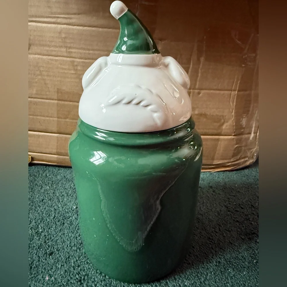 Rae Dunn Green and White Santa Paws Jar - New‎ in Box